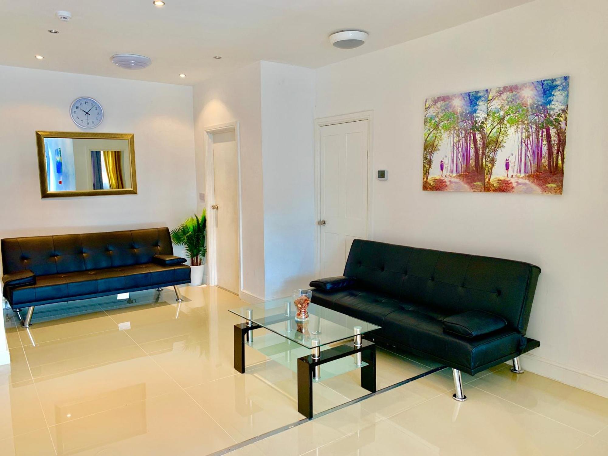 London Studio Apartments, Private Bathrooms And Parking 伊尔福德 外观 照片