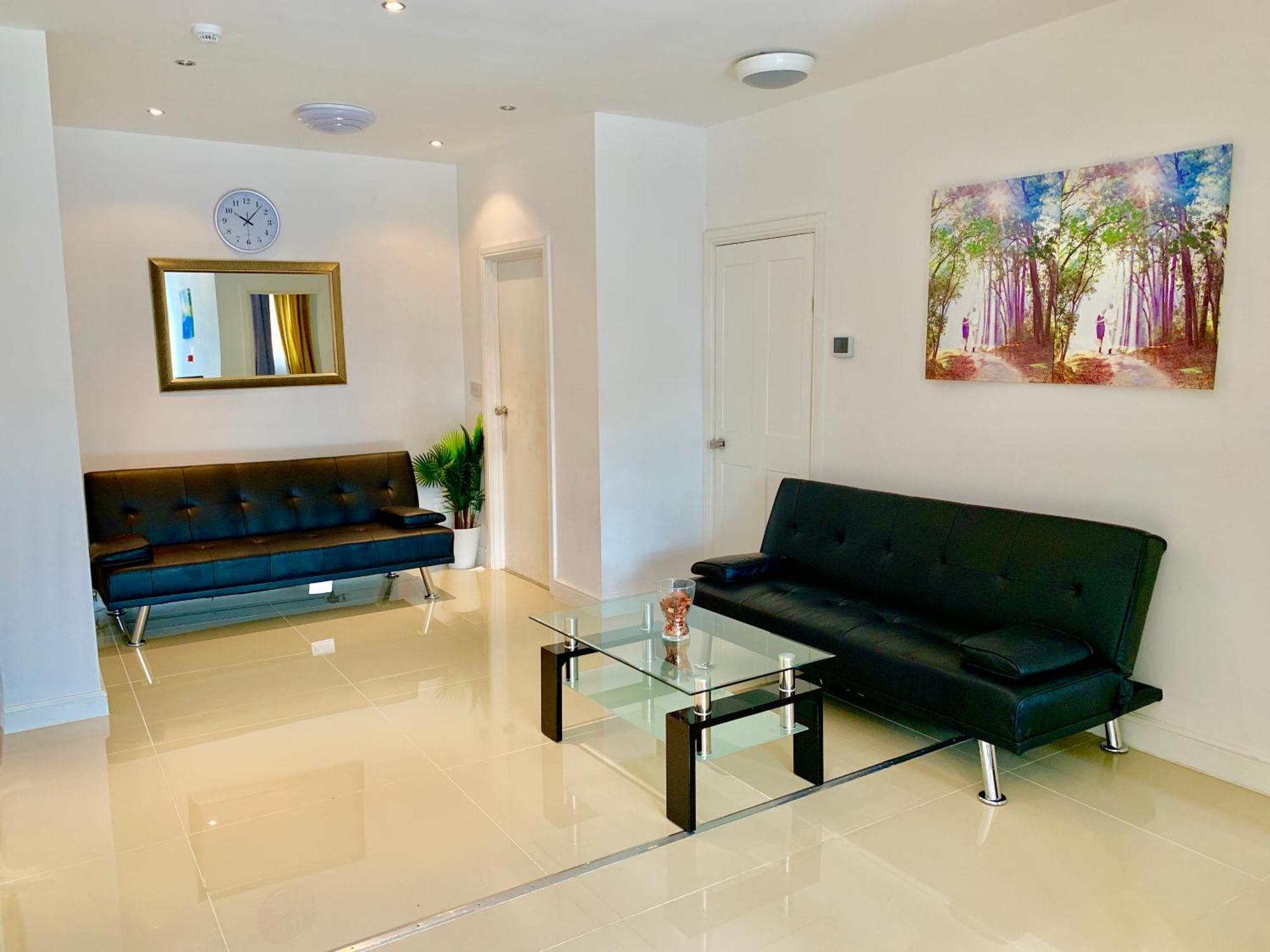 London Studio Apartments, Private Bathrooms And Parking 伊尔福德 外观 照片