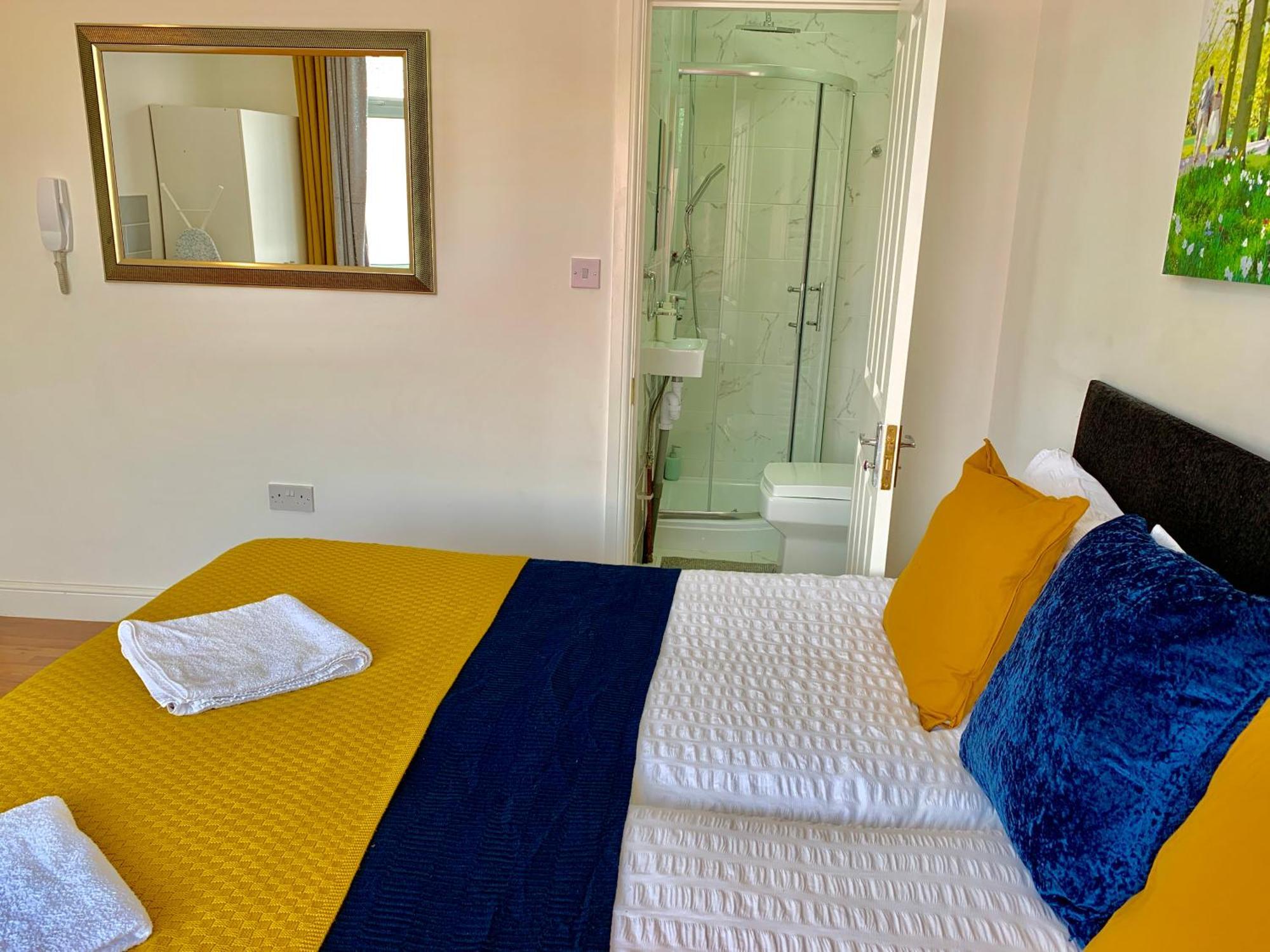 London Studio Apartments, Private Bathrooms And Parking 伊尔福德 外观 照片