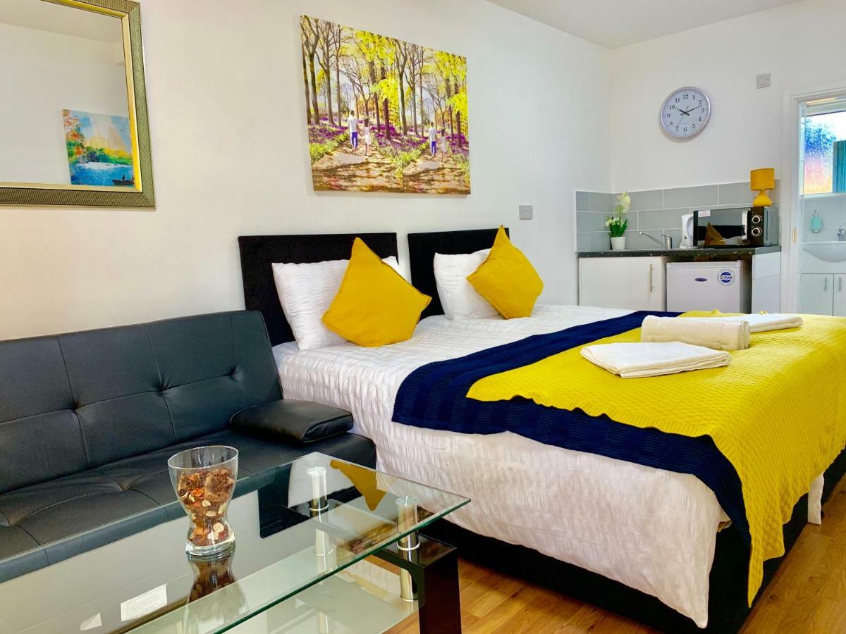 London Studio Apartments, Private Bathrooms And Parking 伊尔福德 外观 照片