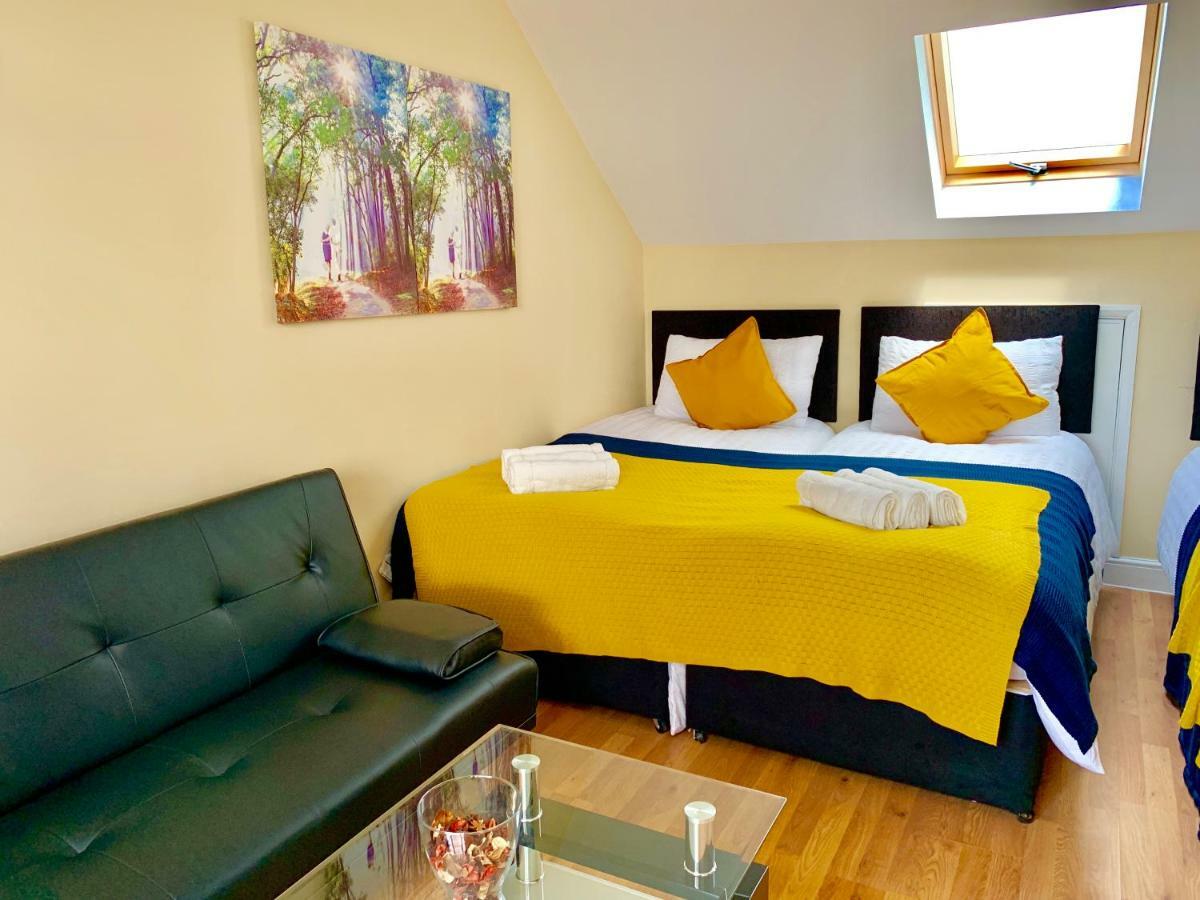 London Studio Apartments, Private Bathrooms And Parking 伊尔福德 外观 照片