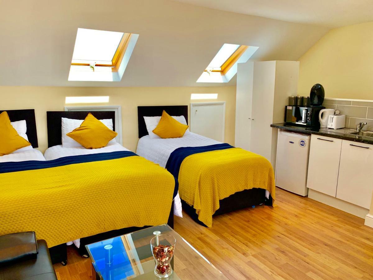 London Studio Apartments, Private Bathrooms And Parking 伊尔福德 外观 照片