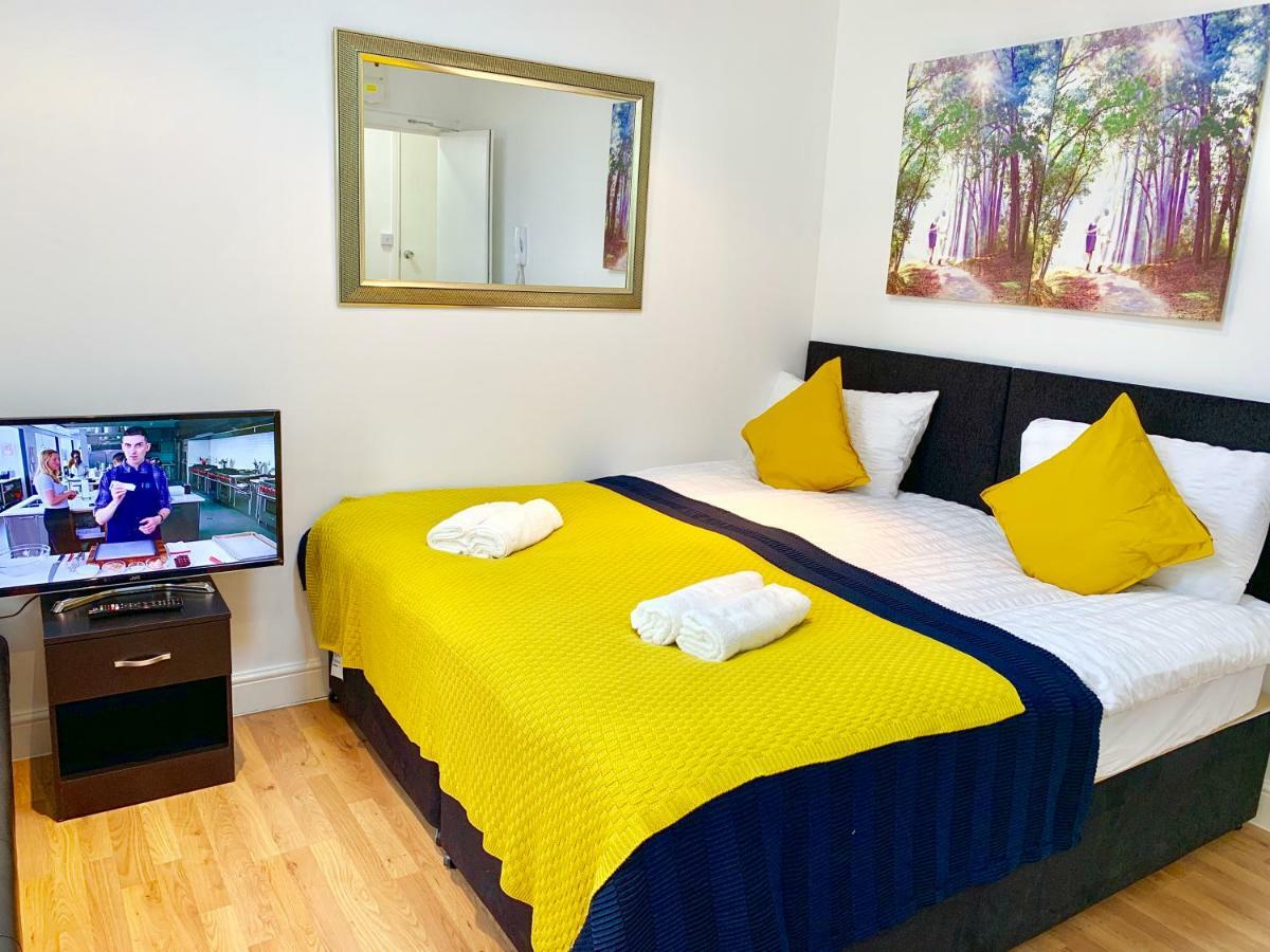 London Studio Apartments, Private Bathrooms And Parking 伊尔福德 外观 照片