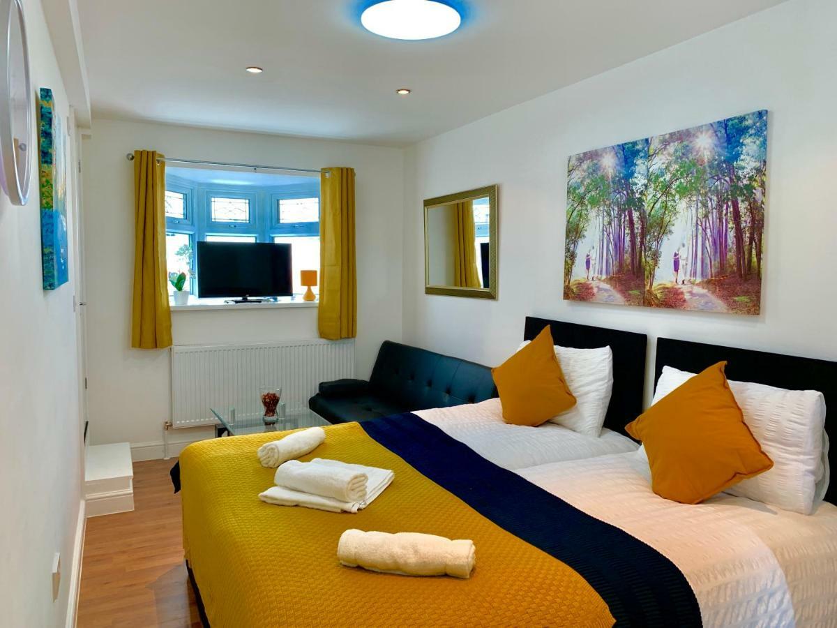 London Studio Apartments, Private Bathrooms And Parking 伊尔福德 外观 照片